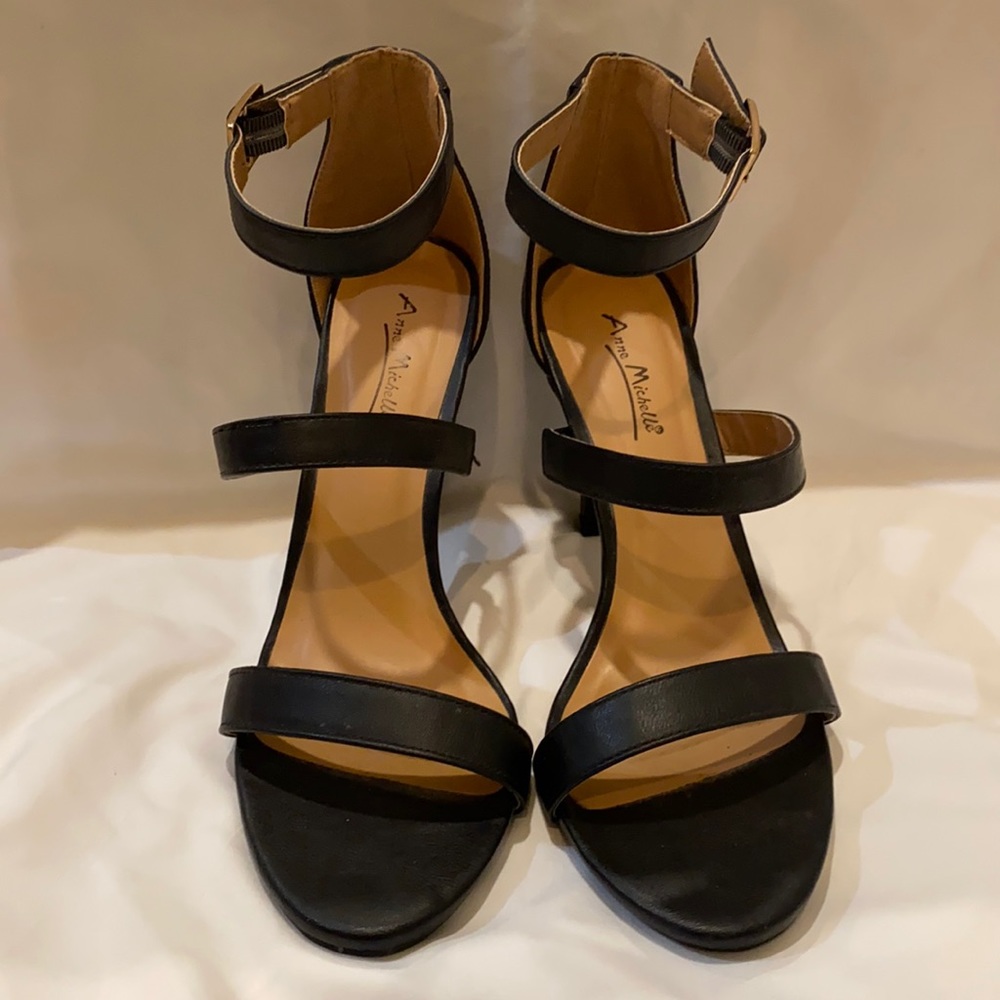 Black Anne Michelle heels